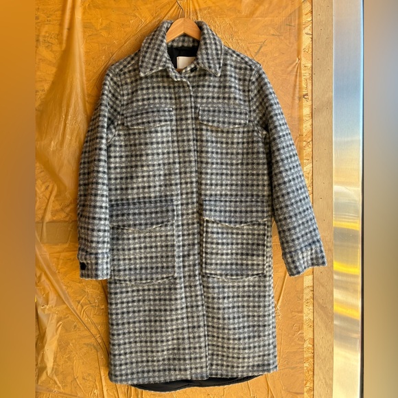 NWT H&M LONG SHACKET in Grey/Checked
Size Small - Picture 4 of 9